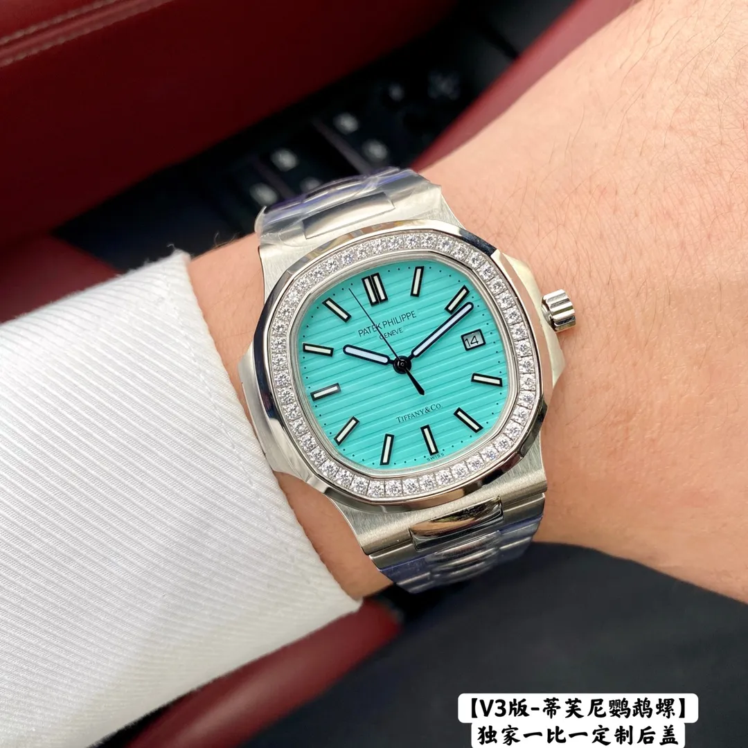 【Top replica】💰3300! Patek Philippe co-branded Tiffany global limited edition, Tiffany Nautilus Ref.5711 has arrived, the best detoxification solution on the Internet! Details: 1⃣️With customized version of Cal.324 automatic movement. 2⃣️316L customized ergonomic watch strap! The case has a clear steel stamp 3⃣️The beads in the steel band are diamond-shaped, which is consistent with the genuine product. 4⃣️Diameter 40 mm. Wearing 5711/1A not only shows youthful vitality, but also exudes a strong sense of calmness from the inside out. It is a well-deserved "King of Steel Watches"! Welcome for your tasting! 🔥Top quality products with constant quality🔥